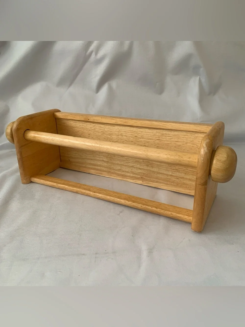 VTG Wood Wall Mounted Paper Towel Holder Dispenser Light Oak Country 14” Long